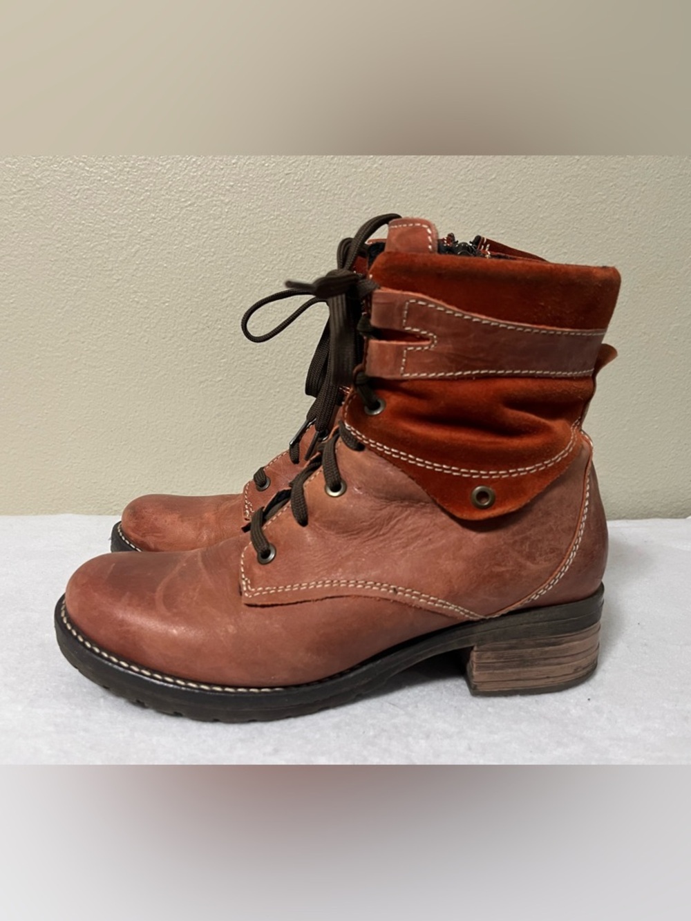 DROMEDARIS Kara Combat Boots Women 8.5 EU 39 Red Lace Up Zip Moto Heeled Bootie